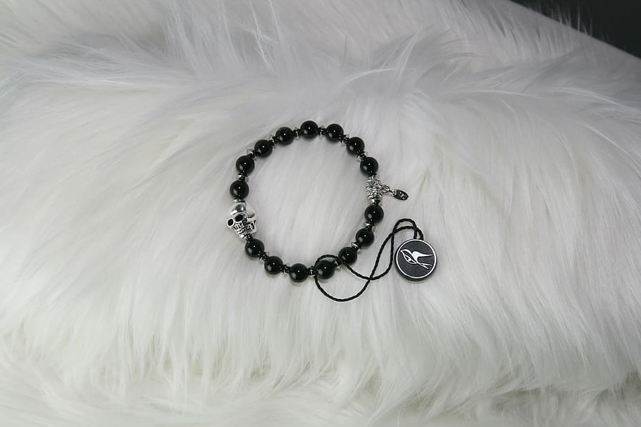 bracelet, gemstone bracelets, skull, swallow, onyx, jewelry, fashion, close-up, necklace, white color