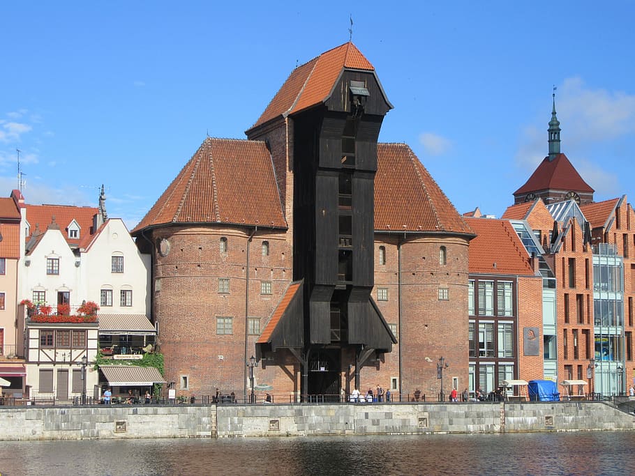 gdansk, crane, middle ages, architecture, built structure, building exterior, building, city, sky, place of worship