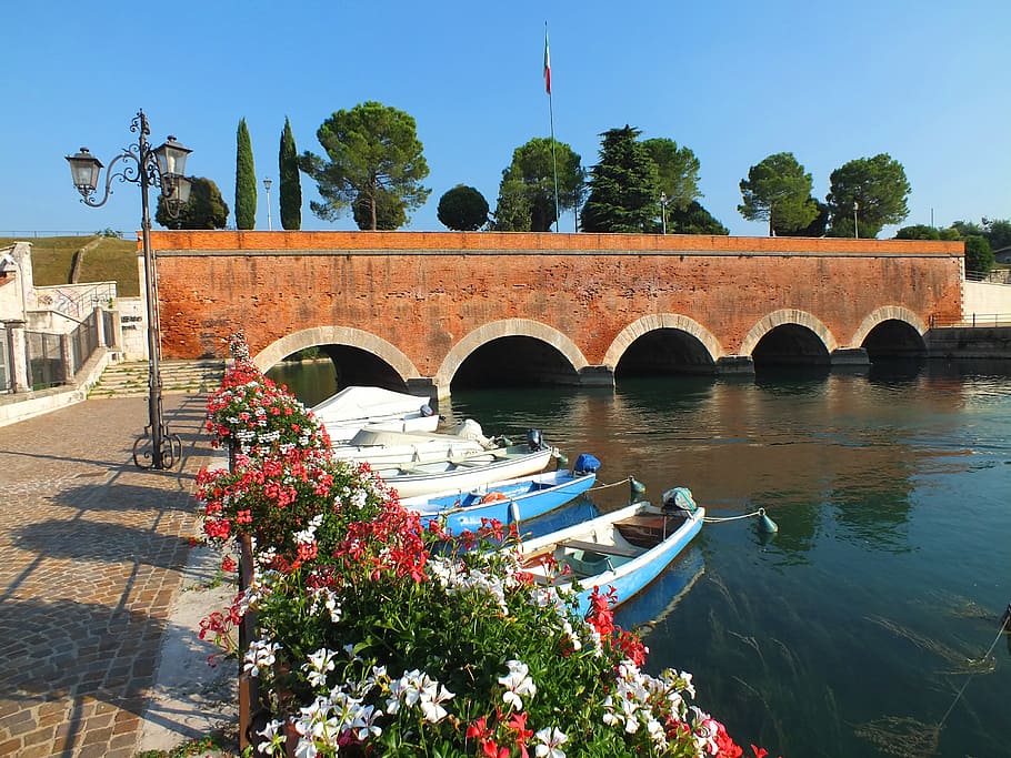 peschiera del garda, garda, italy, holiday, port, water, boats, architecture, plant, built structure