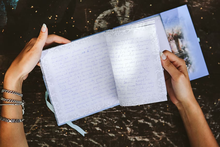 table, book, notebook, hands, reading, memories, journal, diary, memoirs,  Woman | Pxfuel