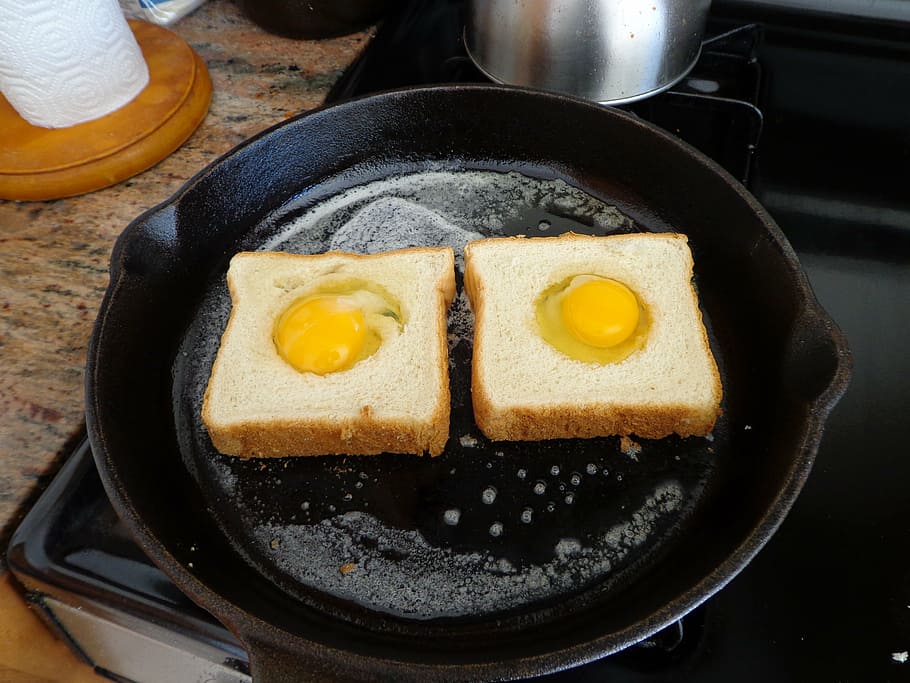 two, slice bread, eggs, skillet, egg basket, toad in hole, food, homemade, cook, pan
