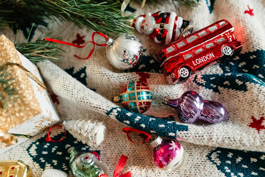 presente de natal, presente, bolas de árvore, bolas de Natal, decorações, decorações de natal, inverno, dezembro, Natal, colorido