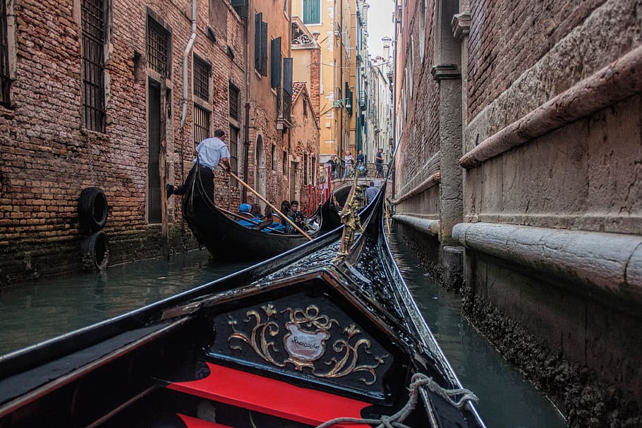 venice, italy, gondola, venetian canal, gondola - traditional boat, canal, nautical vessel, architecture, water, building exterior