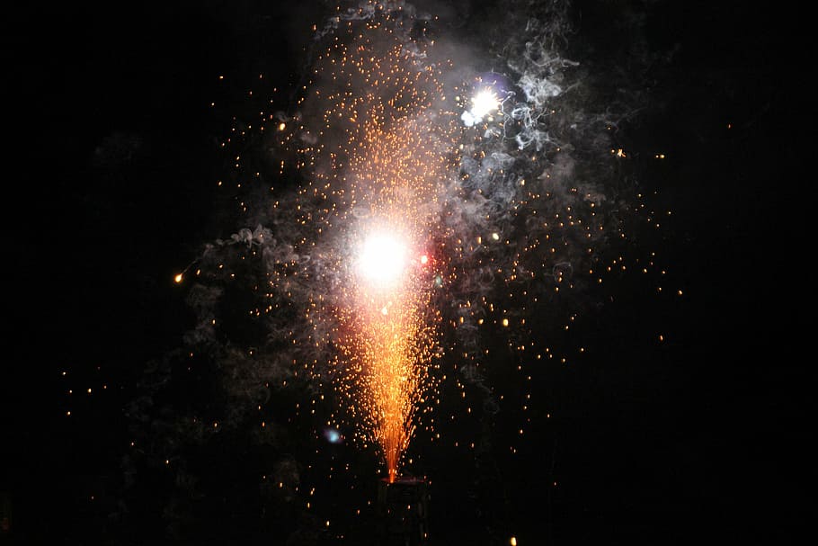 fireworks on sky, fireworks, new year's eve, rocket, fire, crackers, firecrackers, exploding, backgrounds, night
