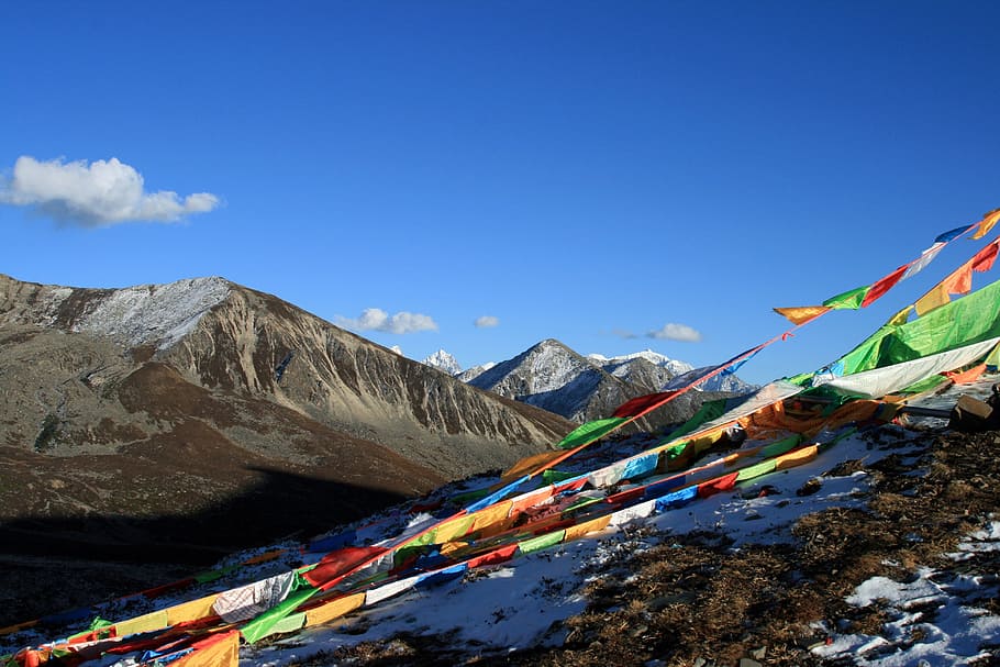 sichuan, wassily kandinsky, Sichuan, Wassily Kandinsky, mountainous fold, fold more yamaguchi, plateau, blue sky, prayer flags, western sichuan, snow mountain