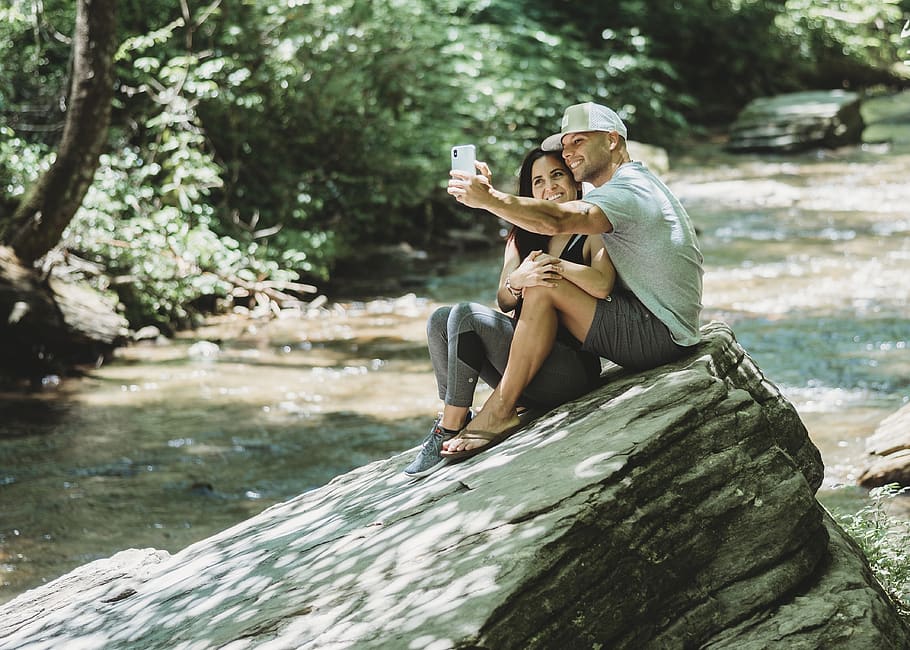 selfie, river, creek, mountain, rock, boulder, couple, romantic, man, woman