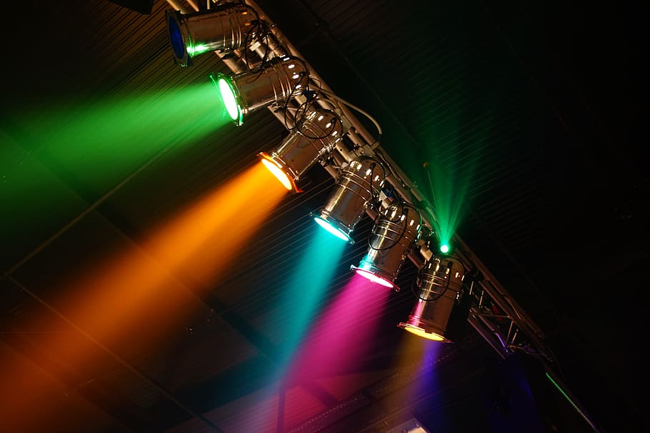 en luces de discoteca, luz, lámpara, foco, niebla, evento, iluminación, tecnología, colorido, luces