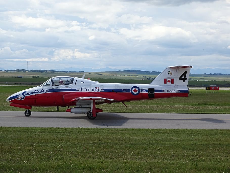 canadian, snowbirds, airplane, airshow, plane, canada, red, white, air vehicle, mode of transportation