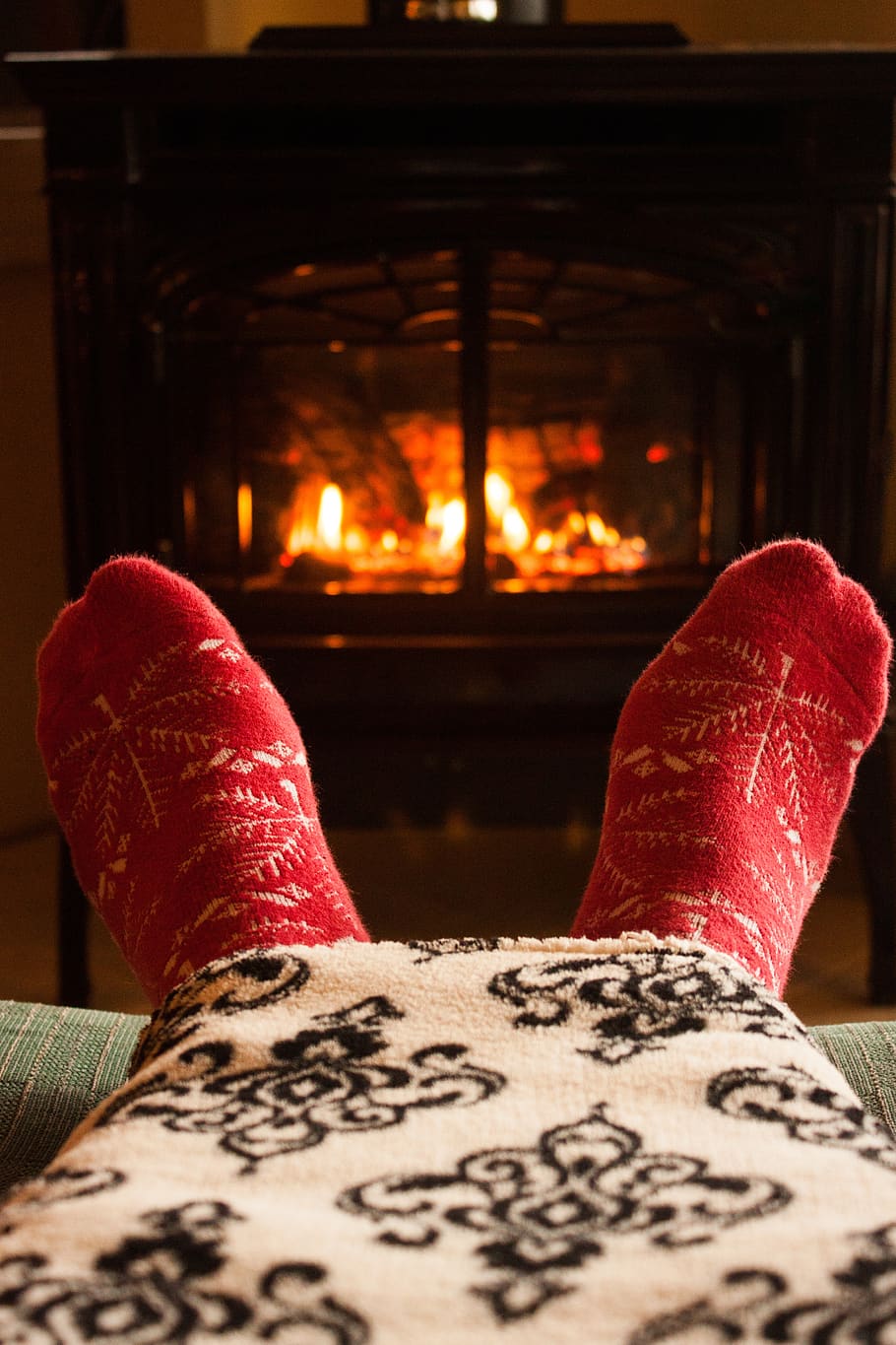 chimenea, calcetín, fuego, acogedor, cálido, ropa abrigada, navidad, invierno, difuso, cobija