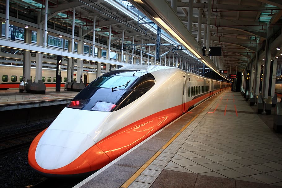 empty, white, orange, electric, train, Taiwan, Kotetsu, Takao, Thsr, taiwan kotetsu