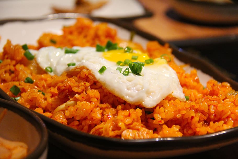жареный, рис, солнечный, сторона, яйцо, лук, листья, кимчи жареный рис, жареный рис, корейский