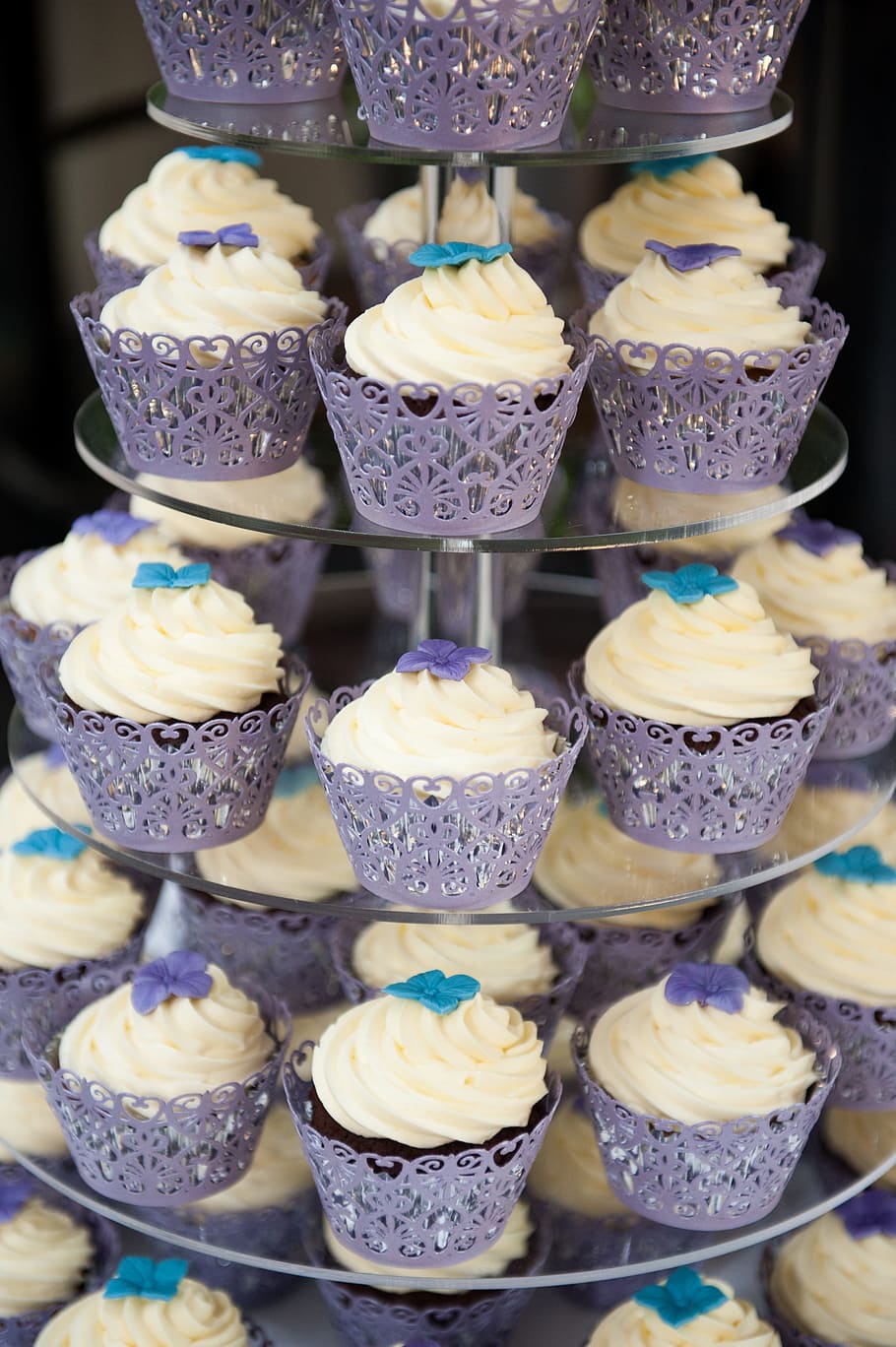 wedding-cake-cupcakes-wedding-wedding-cupcakes-dessert-celebration-marriage-cake-icing