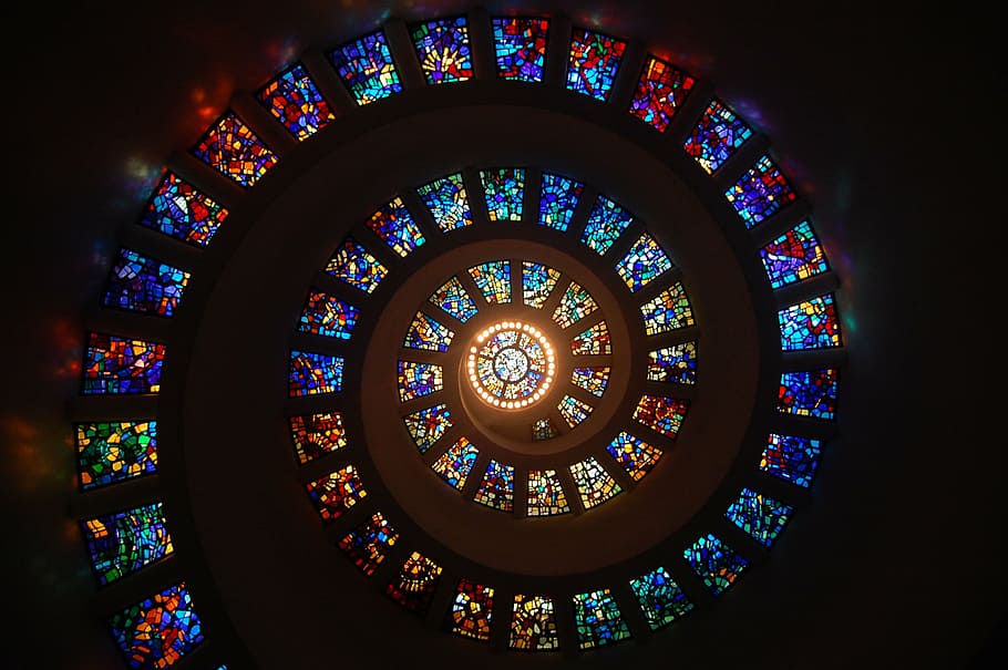 vidrieras de colores surtidos, vidrieras, espiral, círculo, patrón, vidrio, religión, vidriera, colorido, redondo