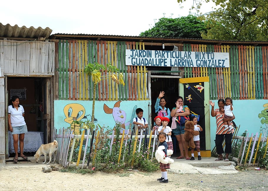 people, standing, jardin, particular, mixto, guadalupe, larriva, gonzalez, school, Manta, Ecuador