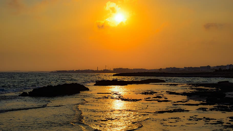 horizonte de playa en la noche