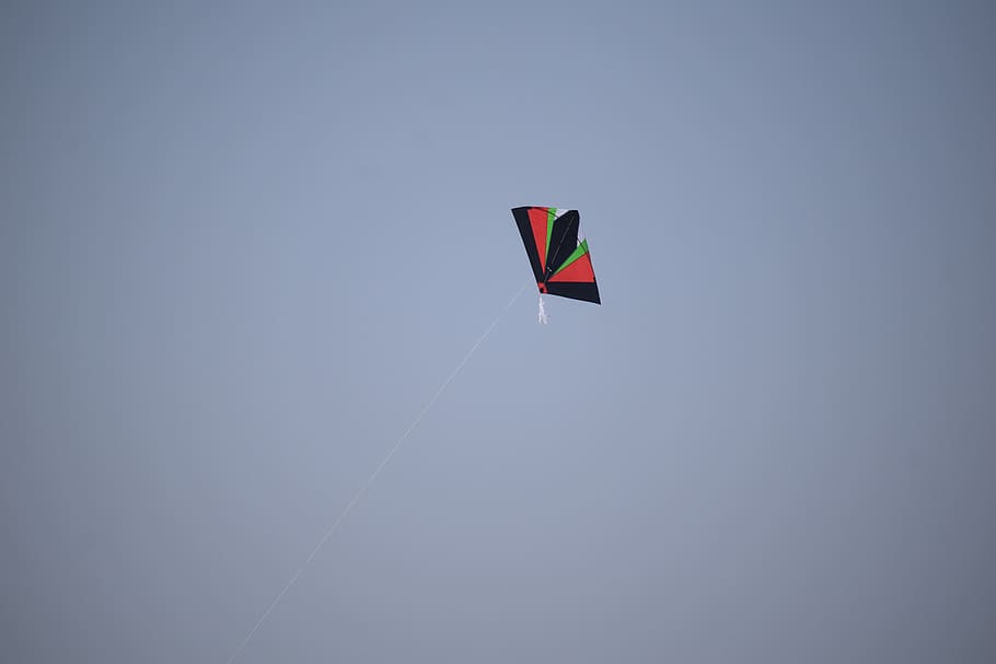 kite, sky, dom, flying, fun, wind, blue, child, air, summer