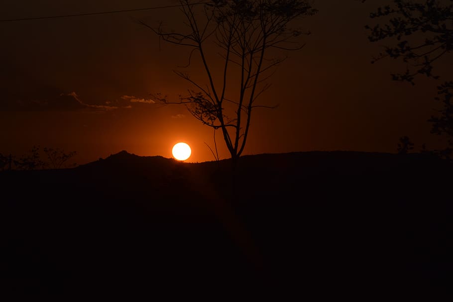 Солнце в сумраке. Eclipse Dawn Dusk. Темное солнце.