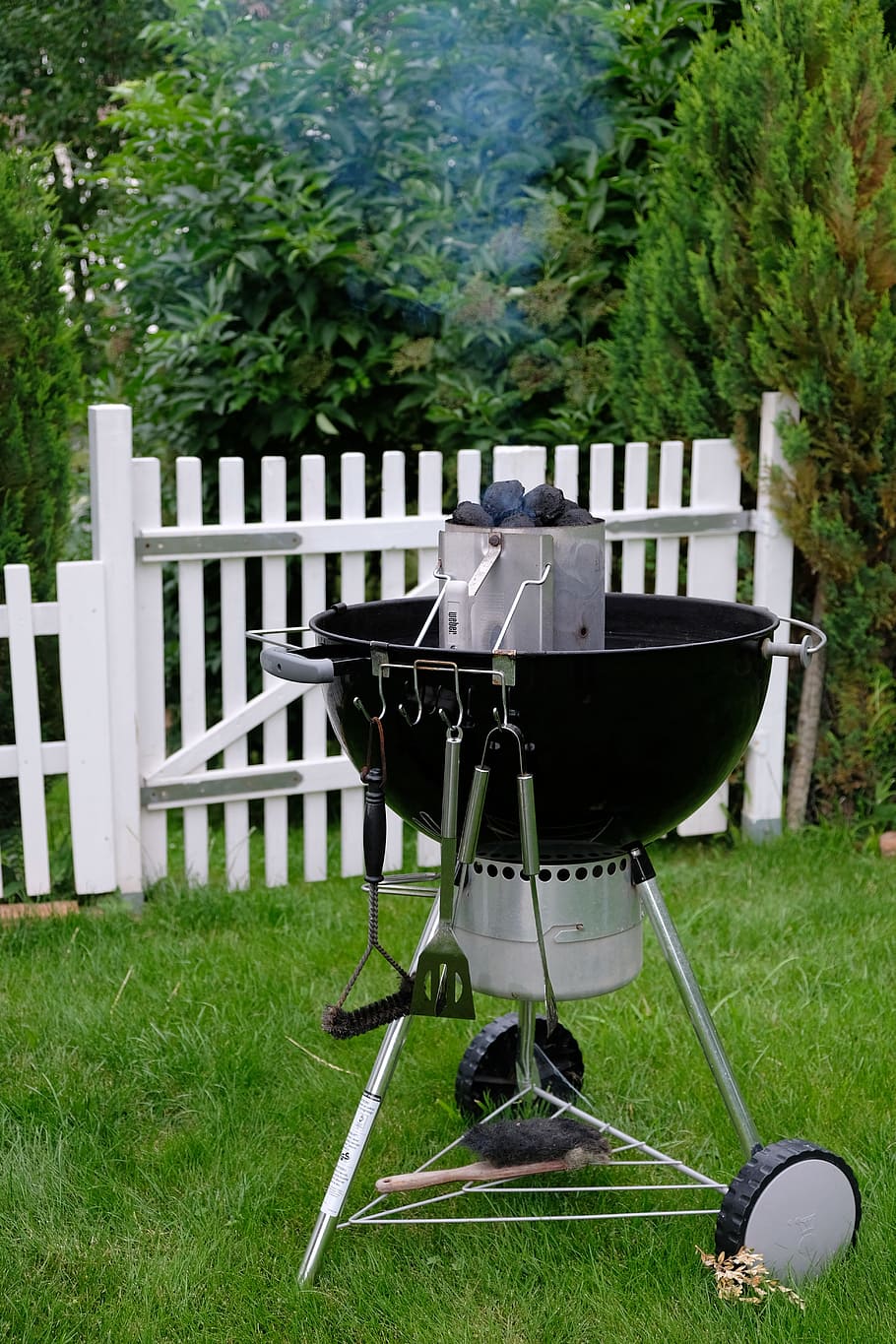 grill, barbecue, ball grill, weber, fire, charcoal, carbon, burn, heat, embers