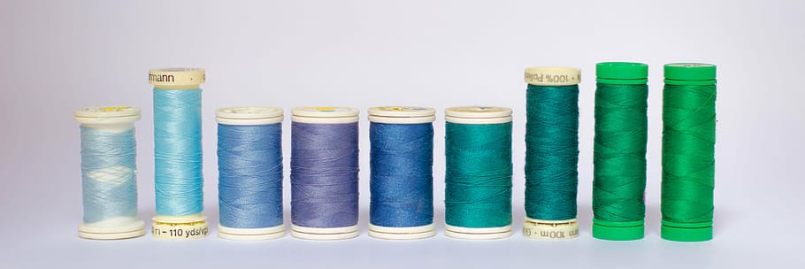 разные цвета ниток, цвета, поделки, шитье, нитки, зеленый, фиолетовый, синий, катушка, вышивка