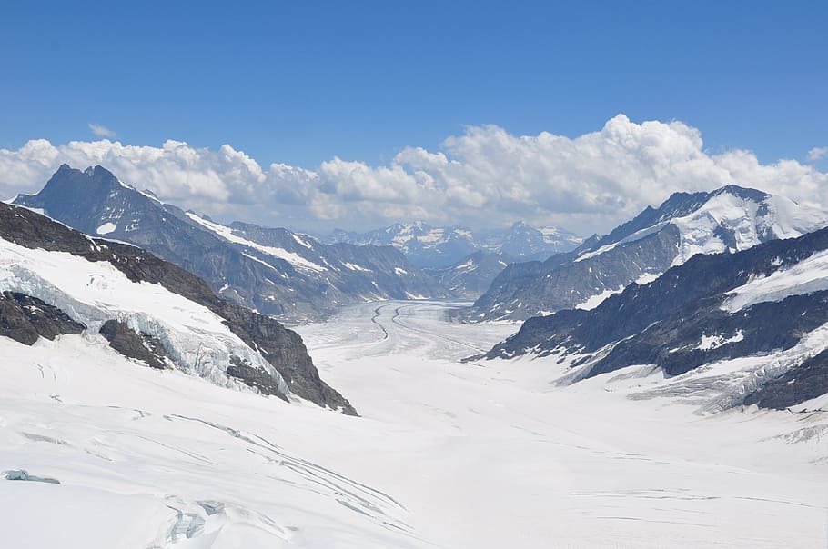 switzerland-aletsch-glacier-ice.jpg