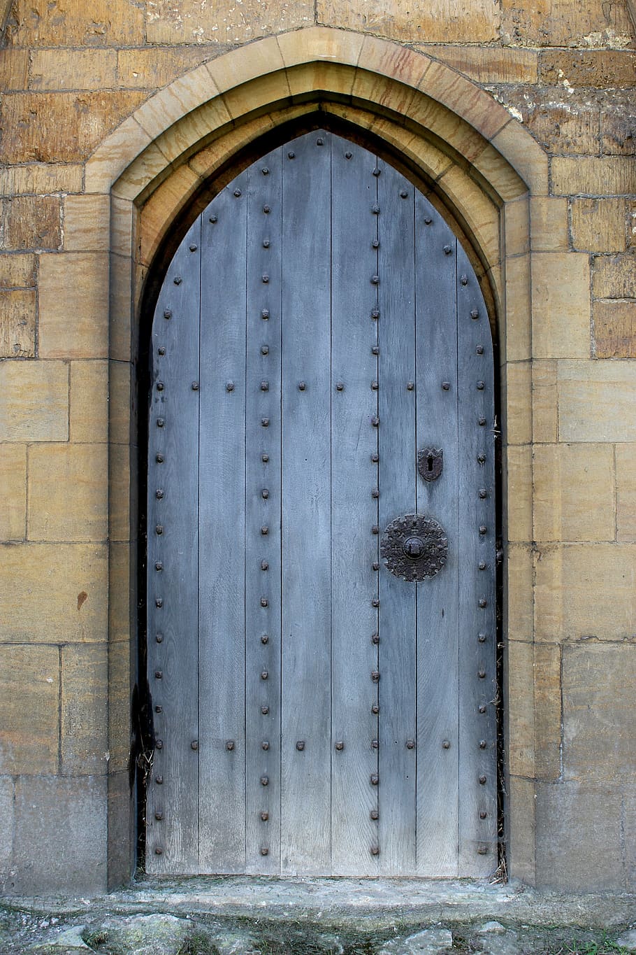 door, doorway, wall, medieval, middle ages, passage, entrance, enter, door handle, portal