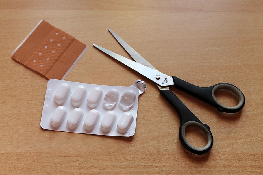 patch, tablets, scissors, ill, medical, healthcare and medicine, indoors, dose, pill, medicine
