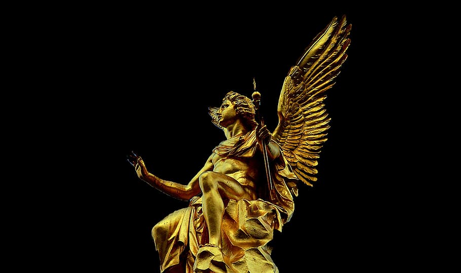 vista inferior, estatua de ángel de color dorado, ángel, ángel de navidad, adviento, tiempo de navidad, navidad, figura, mosca, decoración