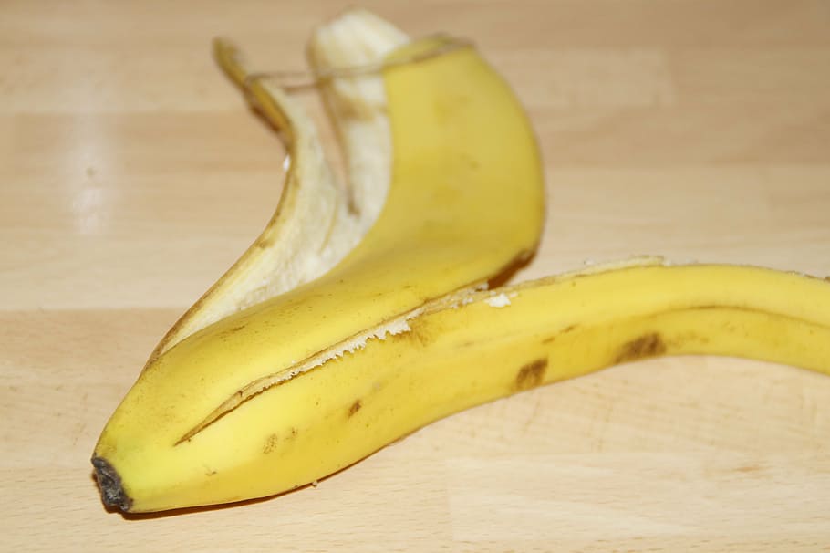 banana, peel, floor, banana peel, empty, eaten up, rest, waste, shell, fruit