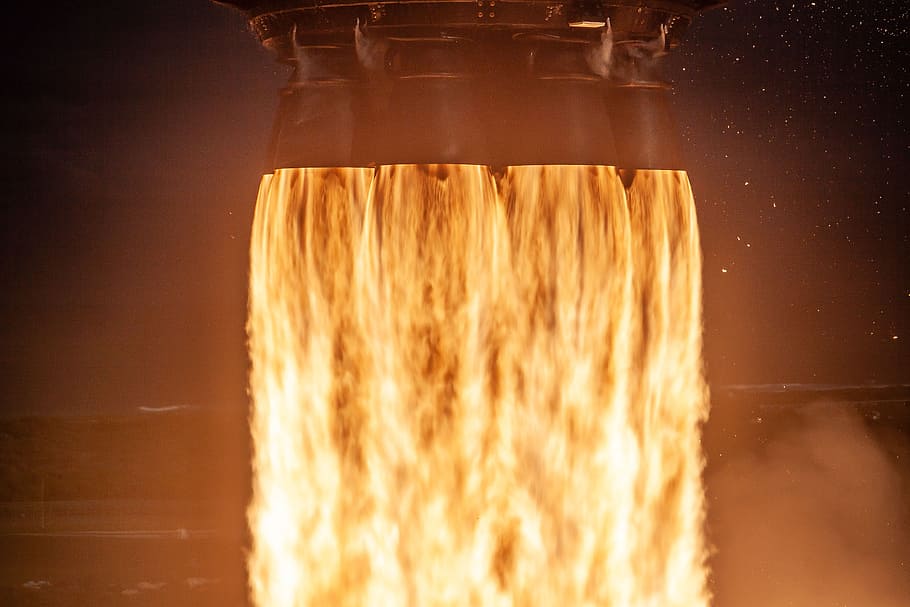 Es, Mission, rocket launch, burning, heat - temperature, motion, fire, glowing, fire - natural phenomenon, indoors