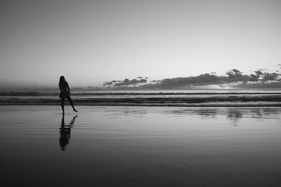Beach, Sunset, Girl, Dancing, Reflection, clouds, silhouette, black and white, b w, water