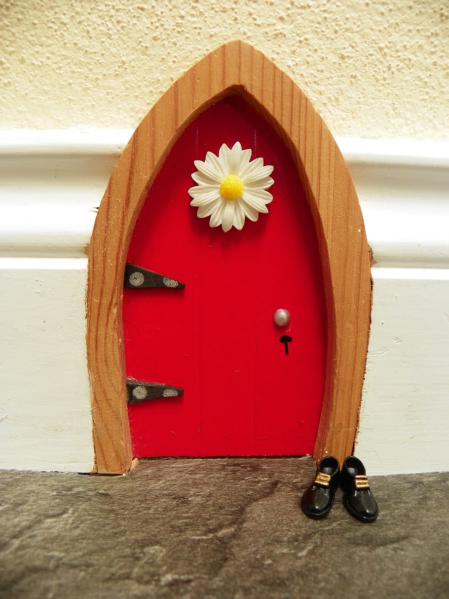 妖精 妖精のドア ミニチュアドア ドア 赤 木 材料 入り口 壁 建物の特徴 人なし 花 Pxfuel