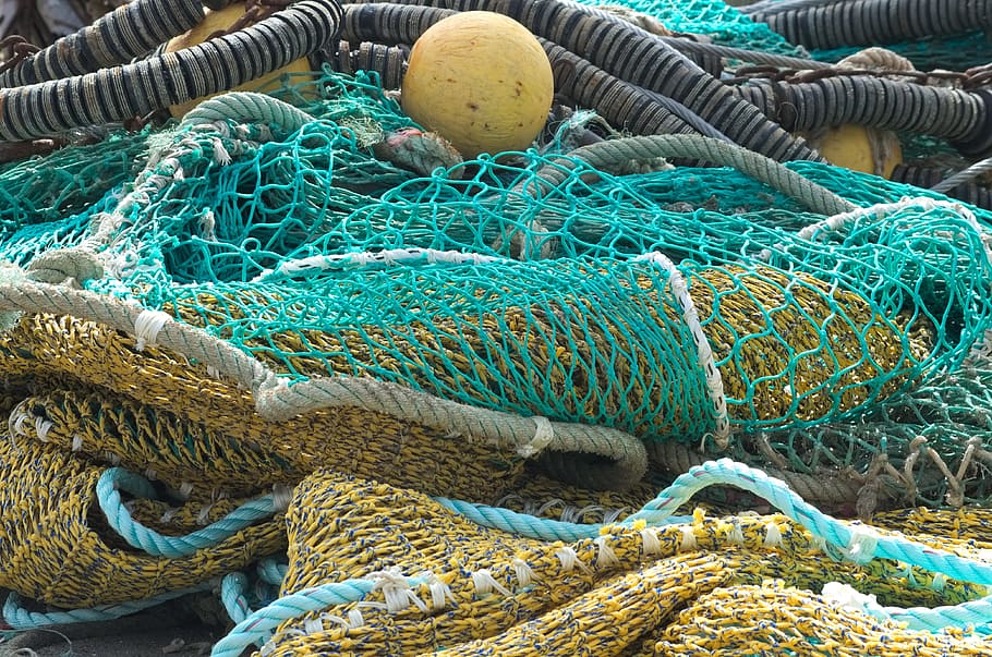 しわくちゃの魚網, 漁網, メッシュ, 魚, 網の網, 釣り, 伝統的な釣り, 海, トロール船, ポート