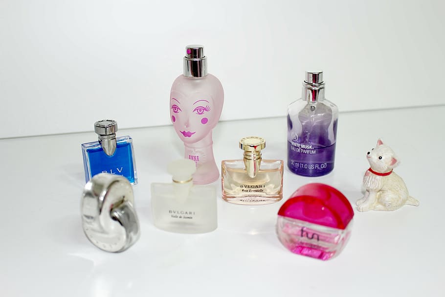 sete frascos de perfume, perfume, cosméticos, ornamento, bulgari, eseuppuah, fragrância, odor, garrafa, higiene
