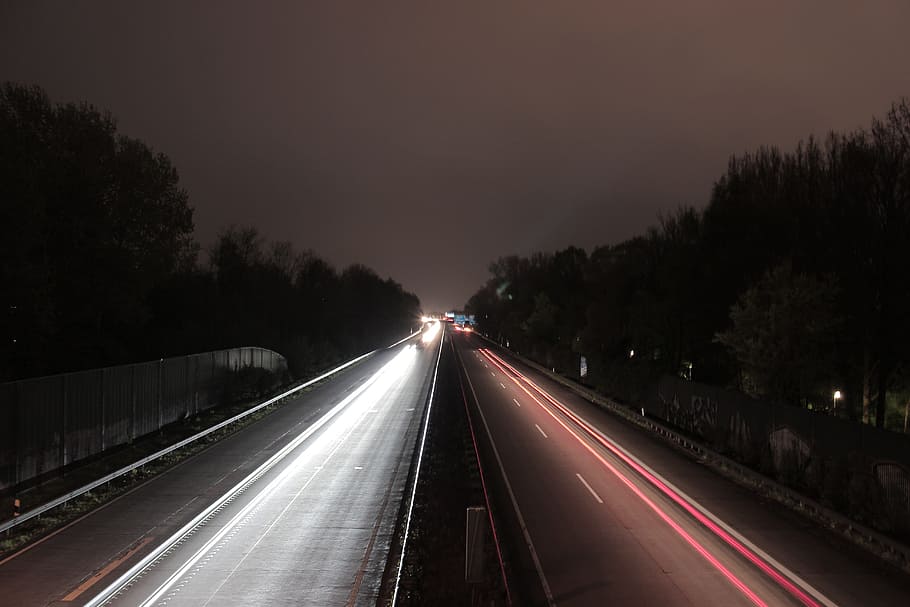 道路, 高速道路, 夜, 交通, ライトのタイムラプス, 照らされた, 光の道, 動き, 長時間露光, 速度
