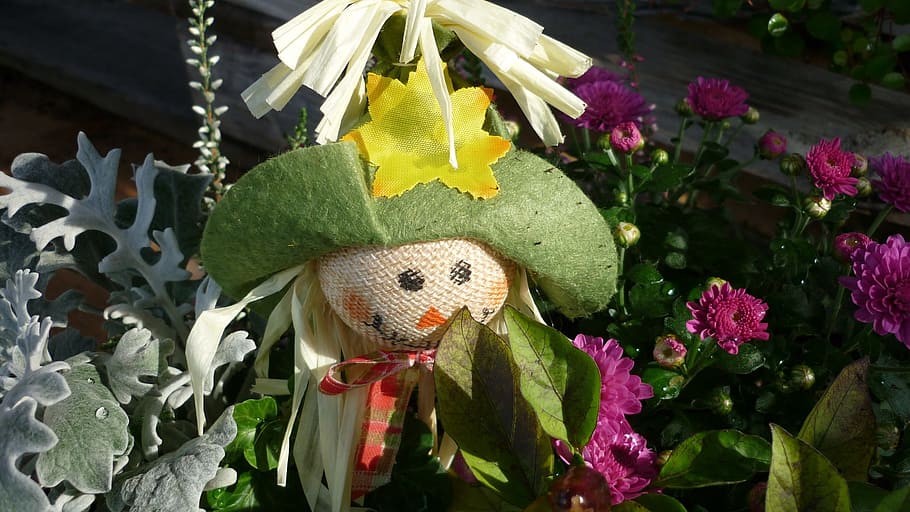 flower doll, floristry, plants figure, visionary, blatthut, green, yellow, leaf star, decorative, silver leaf