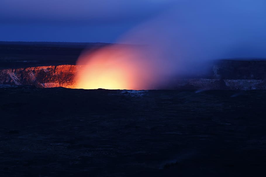 fire during nighttime, hawaii, volcano, hot, fire, night, evening, flames, lava, phenomena