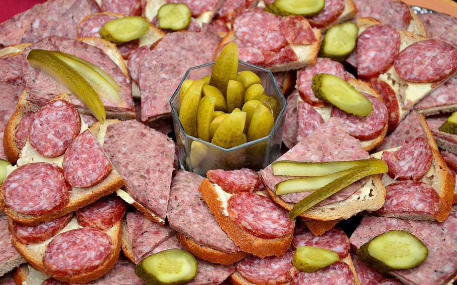 sliced, pickled, cucumbers, sausagesand, sausages ,and breads, Sausage, Sandwiches, wurstplatte, liver sausage, mettwurst