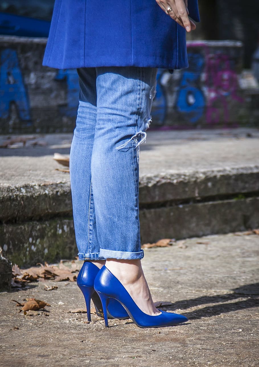 woman, wearing, pair, blue, stilettos, lady, apron, gin, shoes, heel