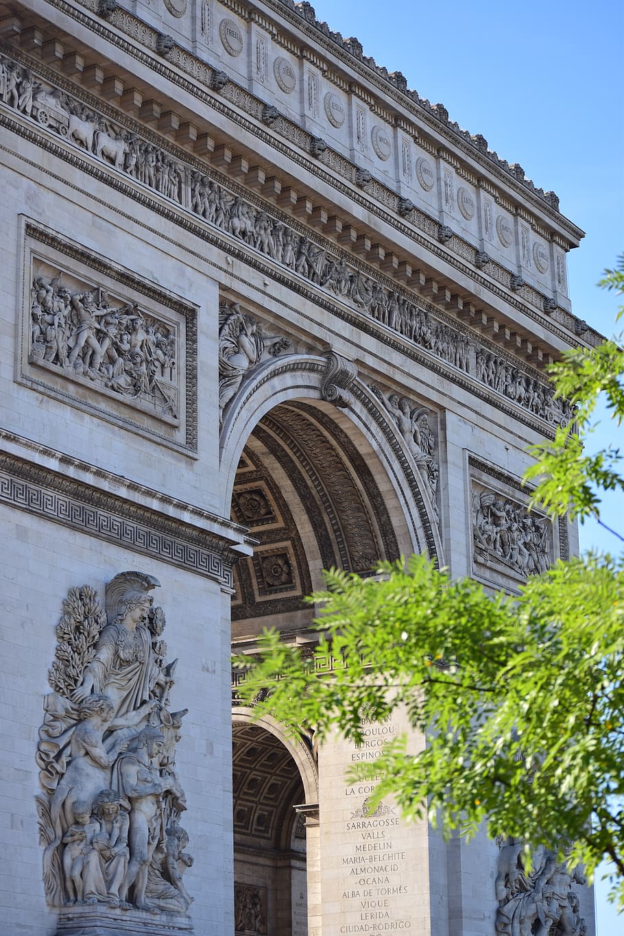 the arc de triomphe, paris, point of interest, building, architecture, built structure, the past, history, building exterior, arch