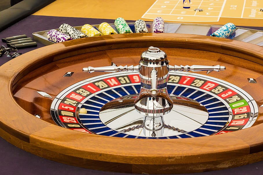casino roulette, roulette, gambling, game bank, game casino, profit, casino, turn, jeton, use