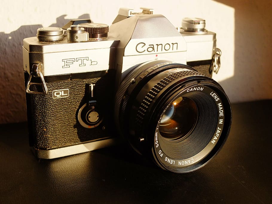 prata, preto, canon ftb camera mirrorless, cânone, analógico, câmera, lente, fotografia, velho, lente da câmera