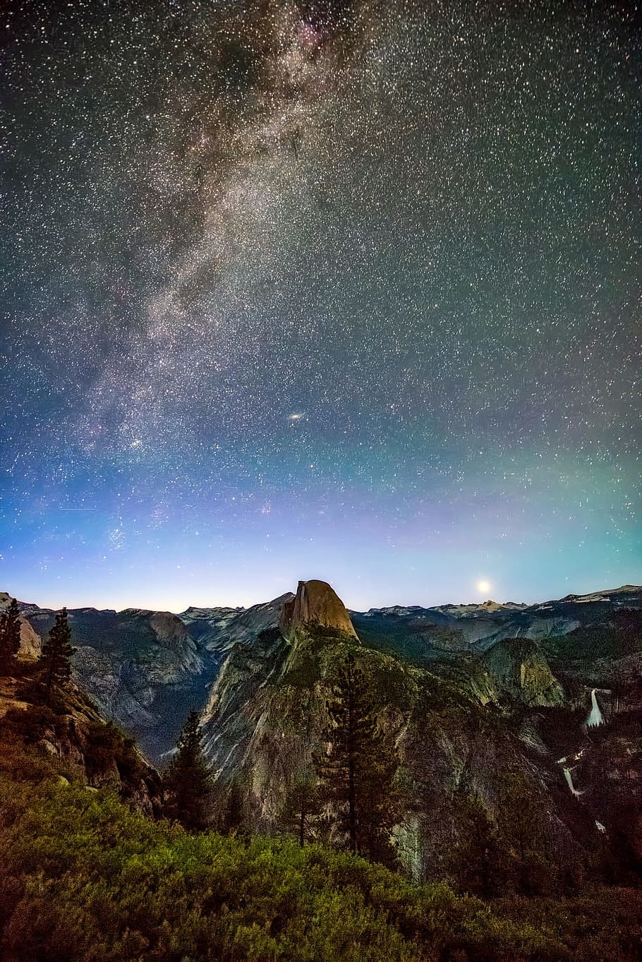 茶色 山 天の川 道銀河 夜 ヨセミテ 国立公園 カリフォルニア 観光 空 Pxfuel