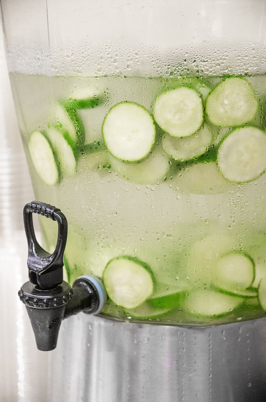 water, sliced, cucumber, beverage dispenser, green, healthy, drink, glass, fresh, fruit