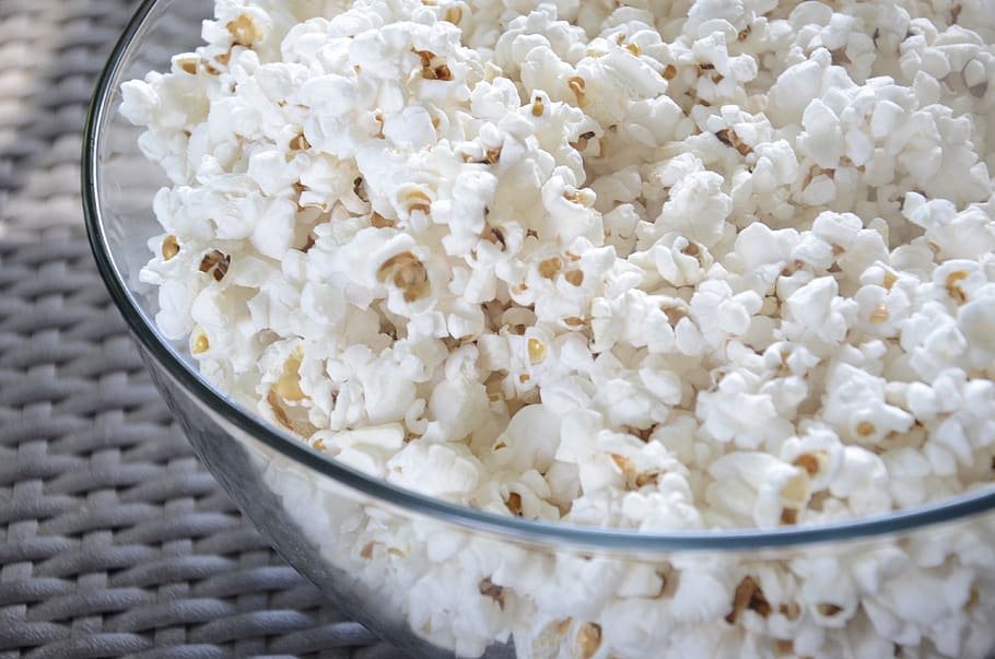 popcorn, mangkuk, film, makanan, makanan dan minuman, jagung meletus, kesegaran, warna putih, merapatkan, dalam ruangan