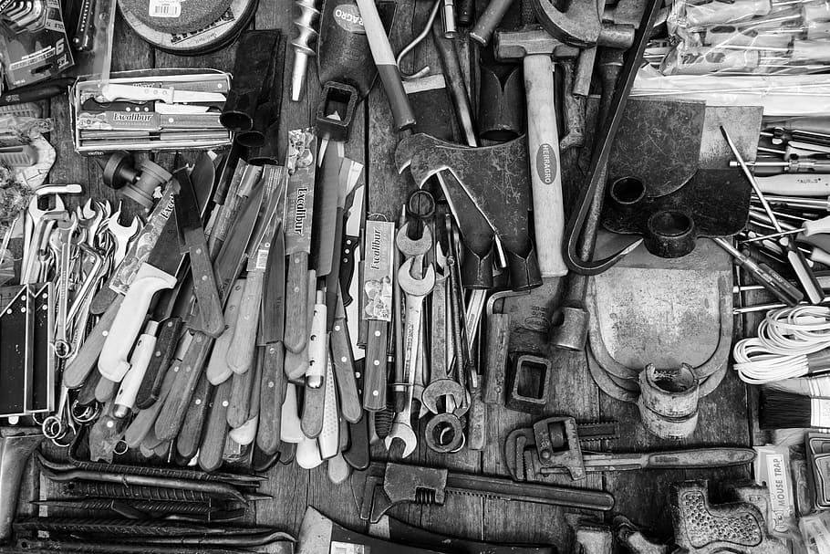 grayscale photo, assorted, tools, black, black and white, black wallpaper, black white, chainsaw, cutting tools, desktop wallpaper