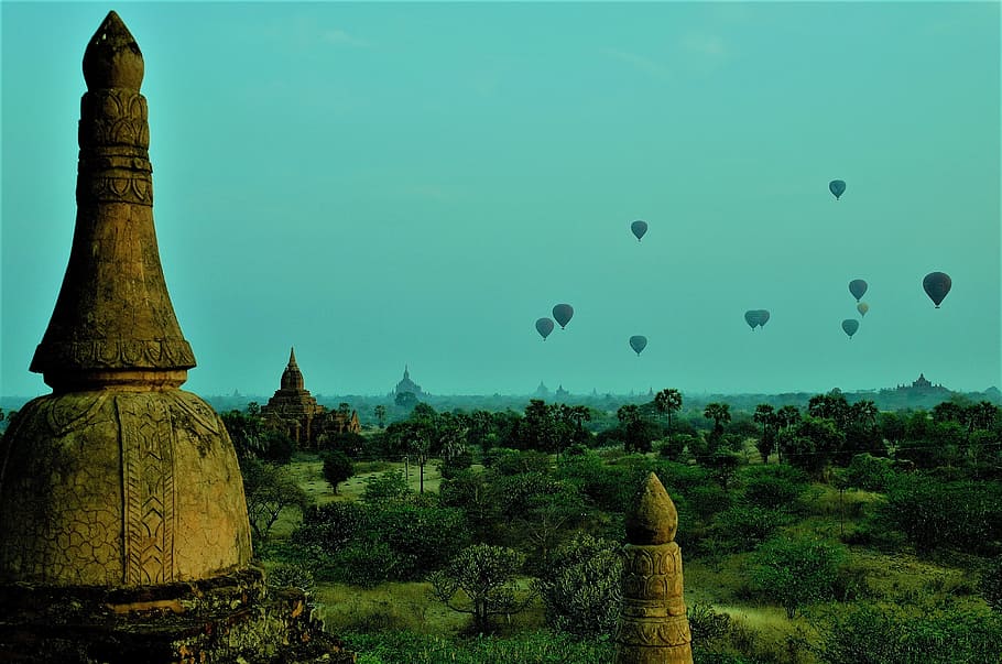 Древний шпиль. Бирма Баган шары. Мьянма фото пейзажей. Картинка старинной игры столб Багана.