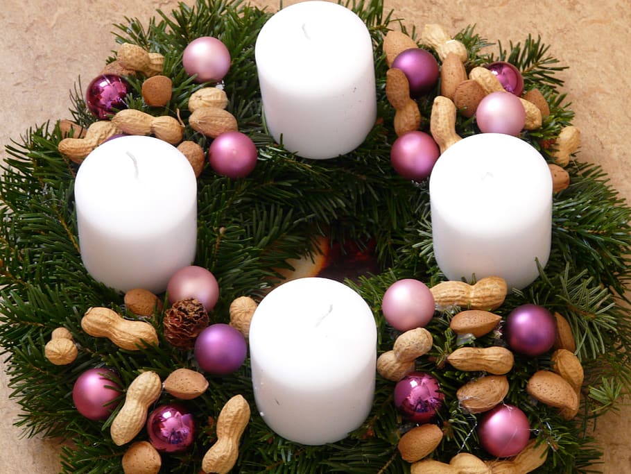 advent wreath, candles, christmas, advent, arrangement, deco, decoration, peanuts, christmas balls, holly