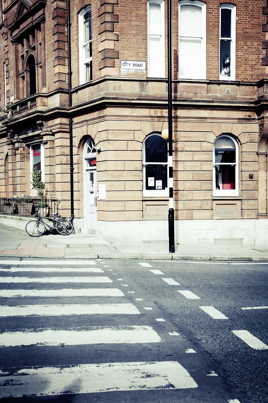photography, pedestrian, lane, front, building, zebra crossing, crossing, road, architecture, transition