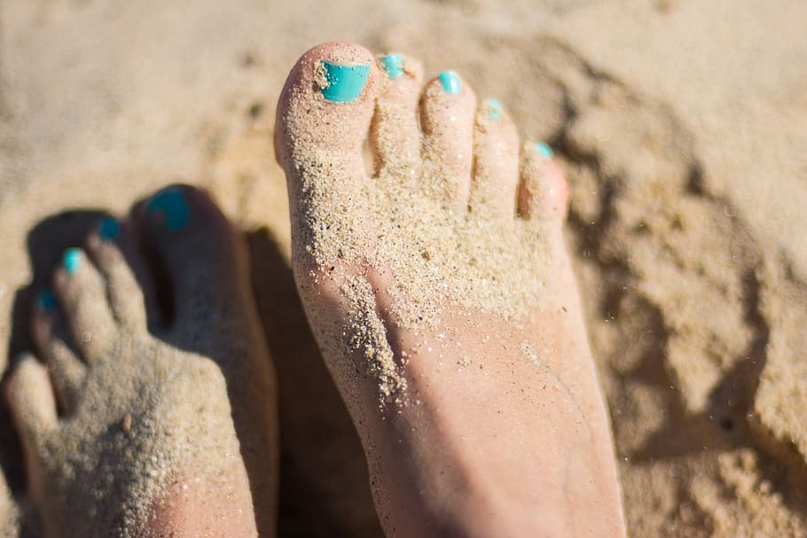 pie, arena, playa, soleado, verano, vacaciones, parte del cuerpo humano, parte del cuerpo, una persona, tierra