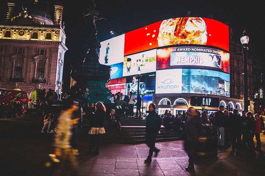 Piccadilly Circus, people, crowd, busy, city, urban, billboards, lights, dark, night